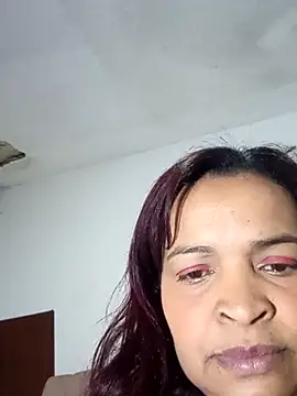 Snapshot of _violetta_- chatting on 10-01-25, 01:00 violetta - online show from 10-01-25, 01:00