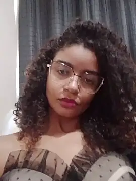 Snapshot of Emanuelle_manu chatting on 07-17-26, 03:50 Emanuelle manu online show from 07-17-26, 03:50