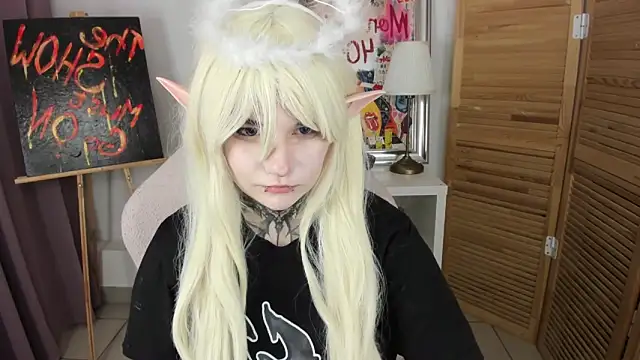 Snapshot of mekurisu chatting on 06-23-26, 01:14 mekurisu online show from 06-23-26, 01:14