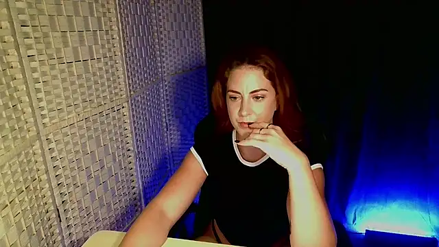 Snapshot of KayleyxEmily chatting on 06-06-26, 08:02 KayleyxEmily online show from 06-06-26, 08:02