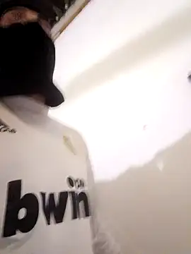 Snapshot of motoboysafd chatting on 03-29-26, 06:35 motoboysafd online show from 03-29-26, 06:35