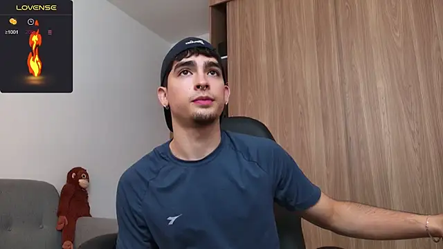 Snapshot of zenn_rush1 chatting on 12-23-24, 12:30 zenn rush1 online show from 12-23-24, 12:30