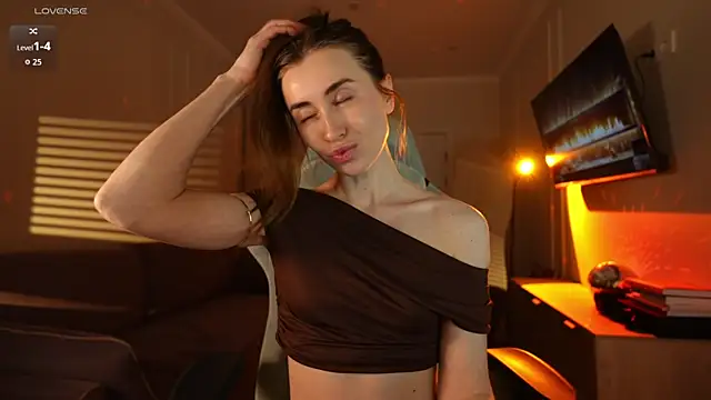 Snapshot of Coconutkittyy chatting on 04-22-26, 06:31 Coconutkittyy online show from 04-22-26, 06:31