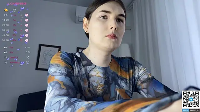 Snapshot of Maria_Bowie chatting on 02-28-25, 08:31 Maria Bowie online show from 02-28-25, 08:31