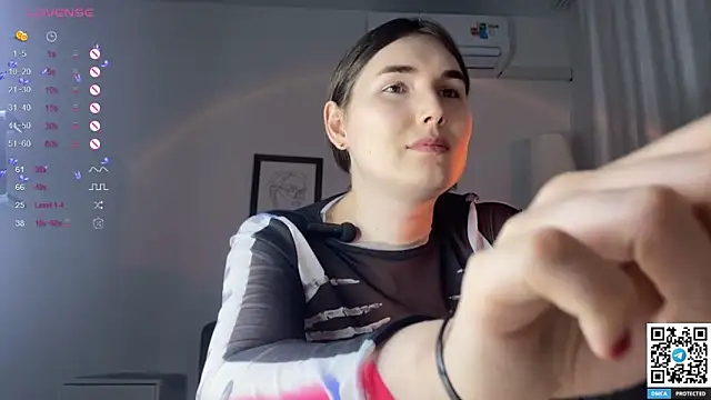 Snapshot of Maria_Bowie chatting on 02-28-25, 08:50 Maria Bowie online show from 02-28-25, 08:50