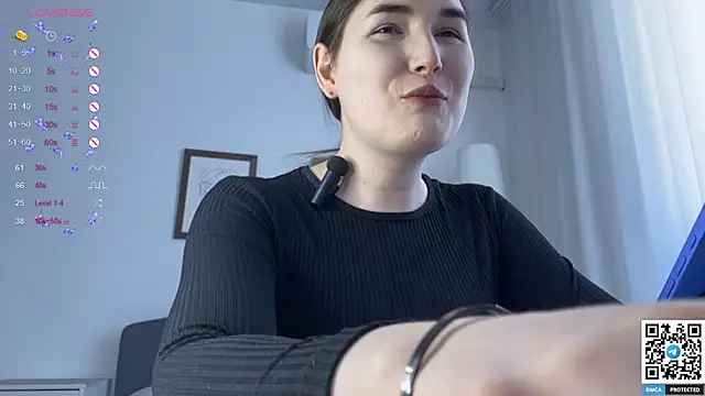 Snapshot of Maria_Bowie chatting on 03-15-25, 12:02 Maria Bowie online show from 03-15-25, 12:02