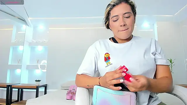 julietha taylor online show from 02-22-25, 01:44