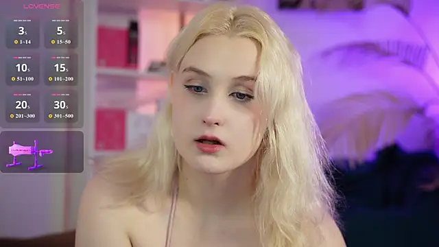 Snapshot of tiffannyjons chatting on 07-22-26, 06:11 tiffannyjons online show from 07-22-26, 06:11