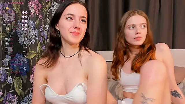 Snapshot of AlodiaHakes chatting on 12-10-24, 02:17 AlodiaHakes online show from 12-10-24, 02:17