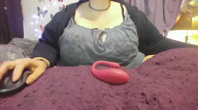 Snapshot of Alli_Kat chatting on 01-03-25, 08:00 Alli Kat online show from 01-03-25, 08:00