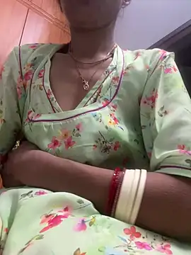 HotRiyacpl online show from 12-19-25, 04:47