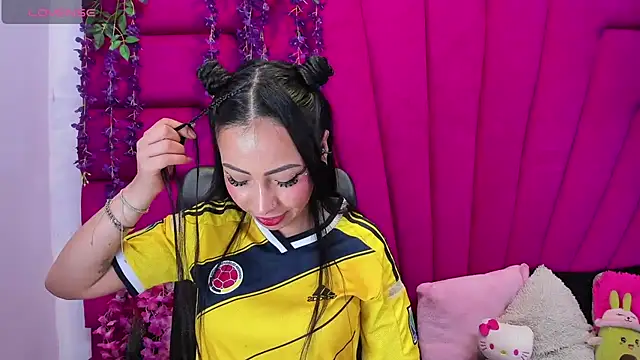 nathalia pink online show from 07-03-26, 01:39