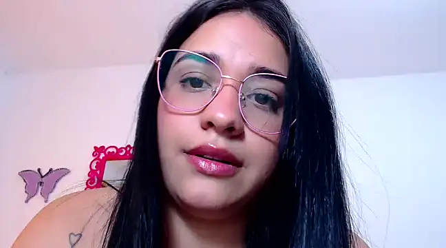 Snapshot of SaraBlosson chatting on 03-07-25, 03:28 SaraBlosson online show from 03-07-25, 03:28