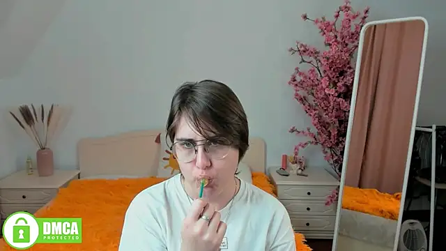 Funny bunnyy online show from 12-05-24, 11:40