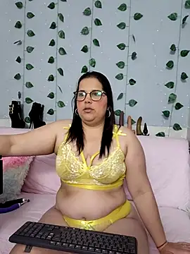 kiara scottt online show from 02-25-26, 08:57