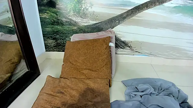 Mieldeluna online show from 12-08-24, 11:24