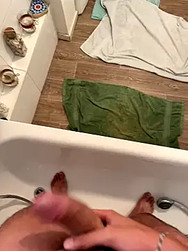 LucianoRixo1 online show from 09-18-25, 04:31