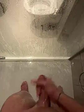 LucianoRixo1 online show from 02-18-26, 01:56