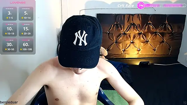 Snapshot of benji_hoter chatting on 11-04-25, 10:42 benji hoter online show from 11-04-25, 10:42