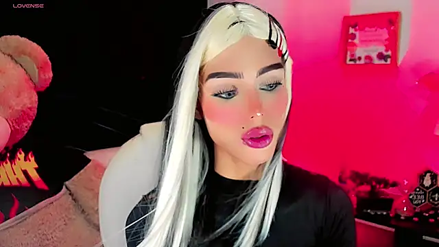 dollswit01 online show from 01-22-25, 12:48