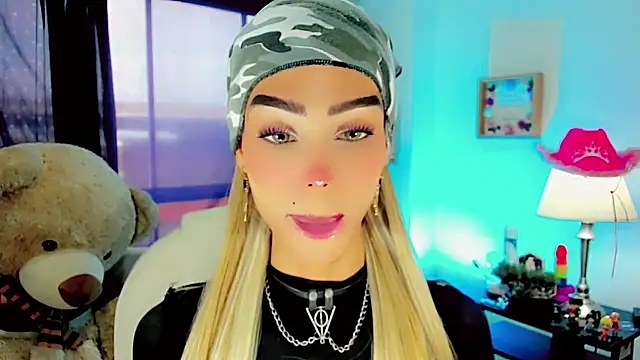 dollswit01 online show from 01-25-25, 07:39