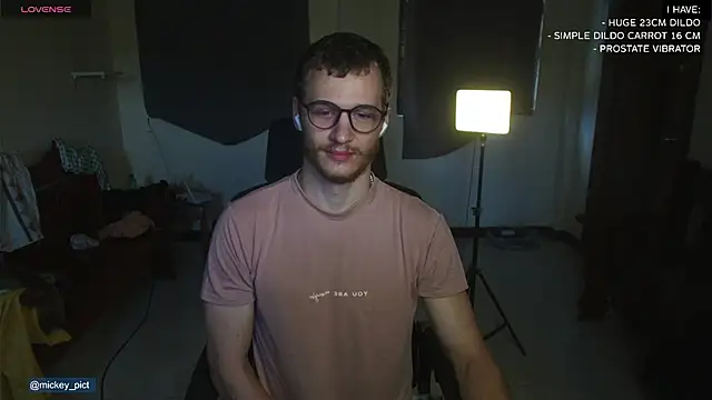 mickeypict online show from 12-14-24, 01:50