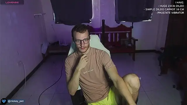 mickeypict online show from 12-30-24, 06:31