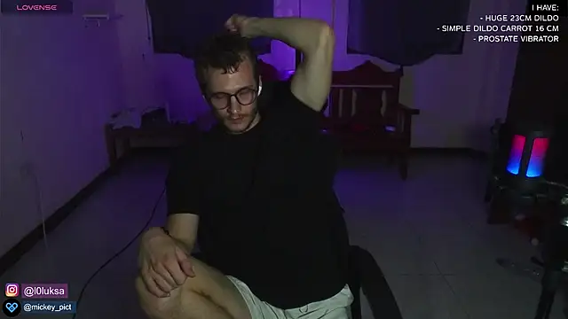 mickeypict online show from 01-06-25, 01:41