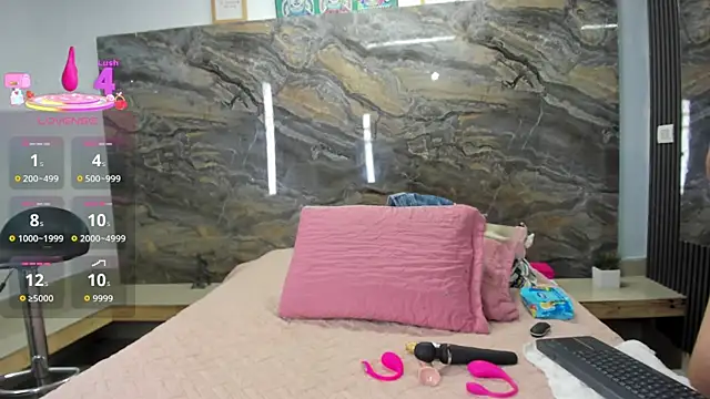 Yaya    11 online show from 11-22-25, 04:11