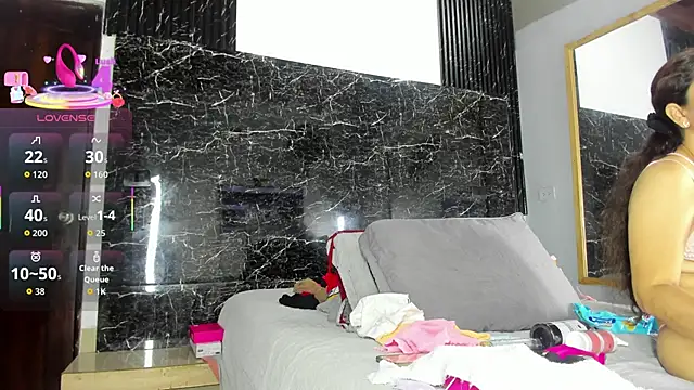 Yaya    11 online show from 12-04-25, 04:33