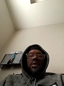 Snapshot of Txdarkmeat74 chatting on 03-17-26, 01:47 Txdarkmeat74 online show from 03-17-26, 01:47
