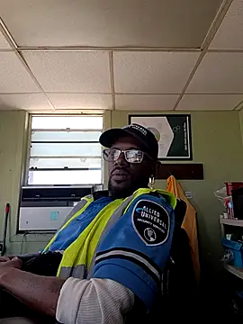 Snapshot of Txdarkmeat74 chatting on 03-19-26, 05:28 Txdarkmeat74 online show from 03-19-26, 05:28