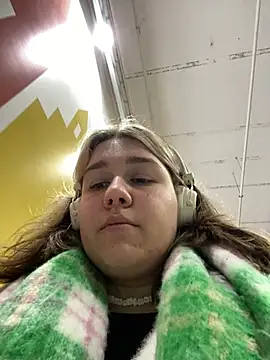 SuzieMurray online show from 03-06-25, 08:19