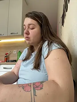 SuzieMurray online show from 04-04-26, 08:23