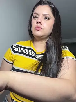 kimberlyhills1 online show from 02-02-25, 04:26