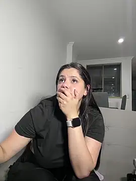 kimberlyhills1 online show from 02-21-25, 07:21