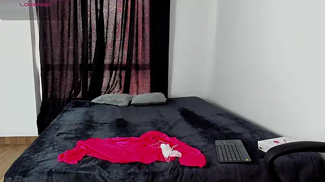 lorymoon online show from 12-12-24, 07:04