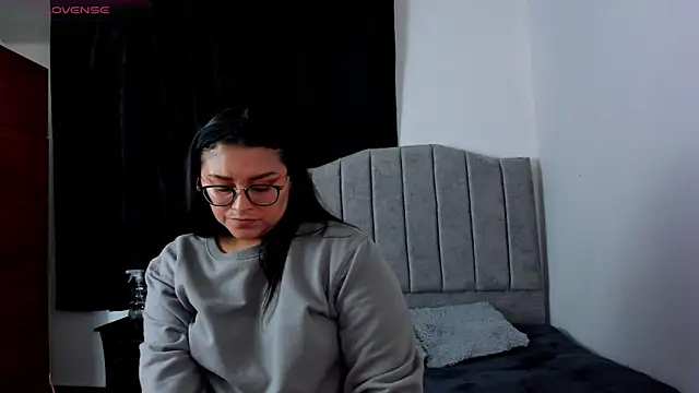 lorymoon online show from 12-19-24, 07:18