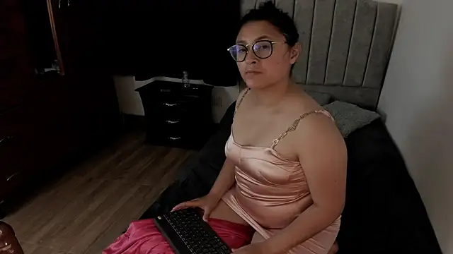 lorymoon online show from 01-17-25, 01:15