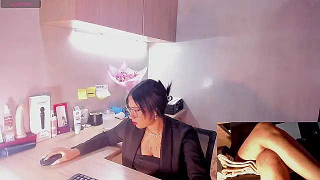 Laurentdupont04 online show from 02-24-25, 03:23