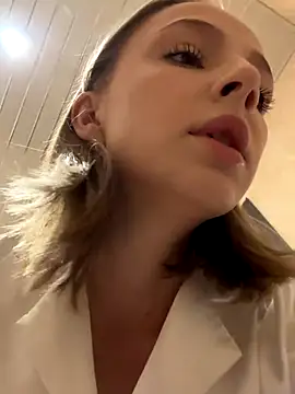 Snapshot of CaseyStar chatting on 12-02-24, 10:28 CaseyStar online show from 12-02-24, 10:28