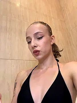 Snapshot of CaseyStar chatting on 12-04-24, 10:46 CaseyStar online show from 12-04-24, 10:46