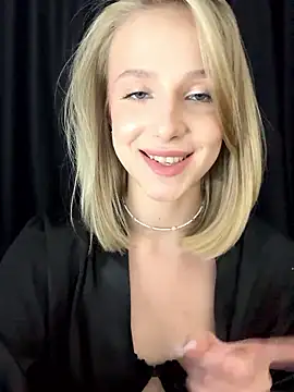 Snapshot of CaseyStar chatting on 01-18-26, 03:27 CaseyStar online show from 01-18-26, 03:27