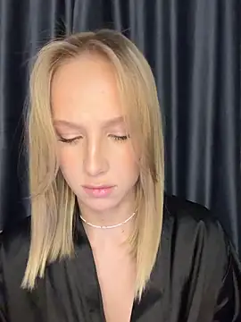 Snapshot of CaseyStar chatting on 02-21-26, 04:08 CaseyStar online show from 02-21-26, 04:08