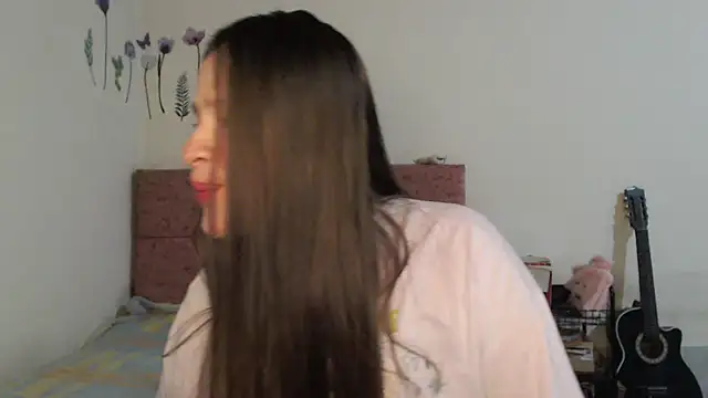 Snapshot of Serenity chatting on 04-26-26, 11:24 Serenity online show from 04-26-26, 11:24