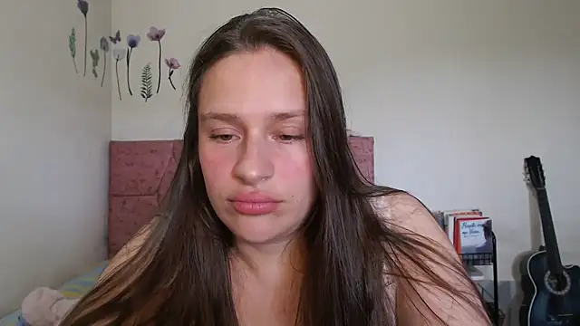 Snapshot of Serenity chatting on 05-19-26, 09:10 Serenity online show from 05-19-26, 09:10