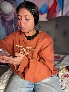 Im Little online show from 03-17-26, 03:00