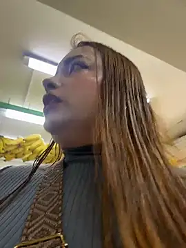 Snapshot of Tatiana_O chatting on 04-05-26, 01:08 Tatiana O online show from 04-05-26, 01:08