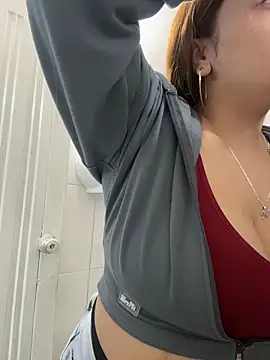 Snapshot of Tatiana_O chatting on 04-11-26, 03:05 Tatiana O online show from 04-11-26, 03:05