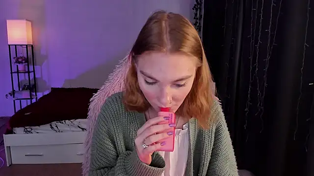 ReddHotPipper online show from 10-22-25, 03:29